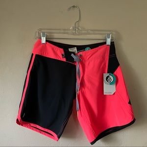 NWT Volcom neon pink scallopini board shorts